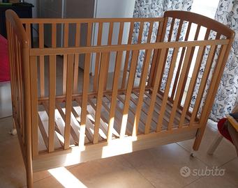 Lettino per bambino/a Foppapedretti robusto.  e  