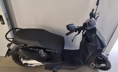 E-ZI HC-200 Sarkcyber (2023 - 25)