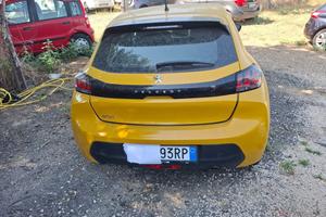 PEUGEOT 208 ALLURE SINISTRATA 24 SPORT