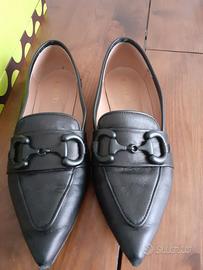 Mocassino basso con fibbia