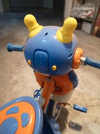 triciclo per passaggiare 