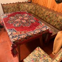 Tavolo allungabile e cassapanca angolare