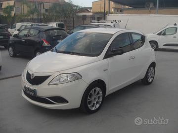 Lancia Ypsilon 1.2 69 CV 5 porte Gold - 2016