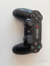 PlayStation 4 + controiler +copertura Milan