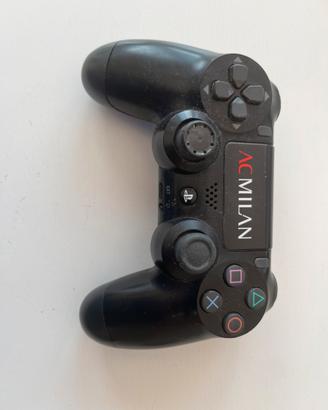 PlayStation 4 + controiler +copertura Milan