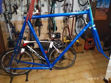 Telaio Pinarello in acciaio E 882