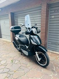 Piaggio Beverly 300 Police