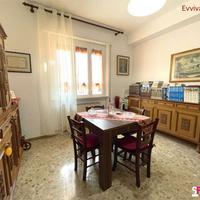 Appartamento con Box, Corte, Cantina e Locale depo