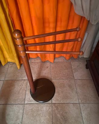 Piantana porta asciugamani