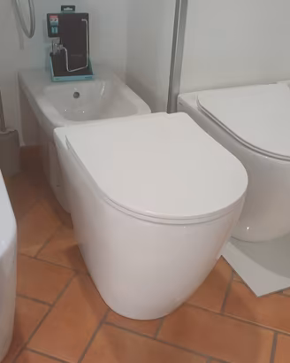 sanitari filo muro