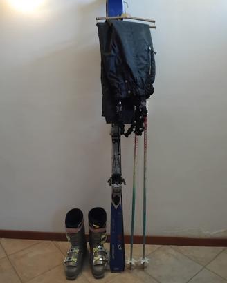 Sci scarponi e pantaloni