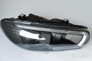 Fari Xenon anteriori LED VW Scirocco 08-14