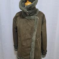 Montone sintetico verde militare con fibie donna 