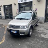 Fiat Panda 4x4 Climbing
