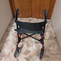 Deambulatore usato per anziani