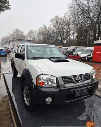 NISSAN NAVARA DEL 2011 PER RICAMBI