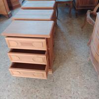 4 comodini , porta telefono ,TV