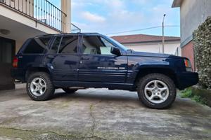 Jeep Grand Cherokee ZJ/ZG 5.9