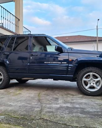 Jeep Grand Cherokee ZJ/ZG 5.9