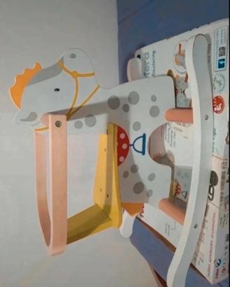 cavallo a dondolo in legno marca Roba