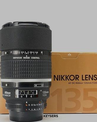 obbiettivo nikon 135 mm f/2d AFDC-NIkkor