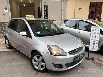 Ford Fiesta 1.4 TDCi 5p. Titanium 97.000KM NUOVA