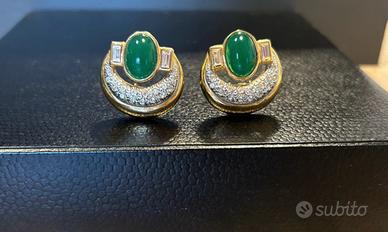 Orecchini a clips con pietra verde