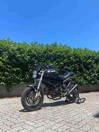 DUCATI MONSTER DARK I.E 620