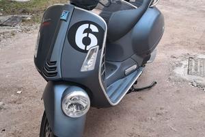 VESPA GTS 300 SIX DAYS