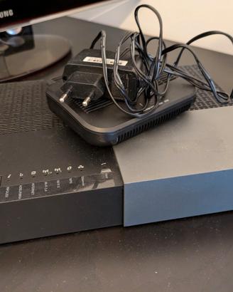 Modem Router TIM + Scatola fibra ottica ONT