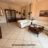 Appartamento 150Mq con Box Semi Arredato