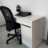 Scrivania IKEA MICKE bianca 105×50 cm