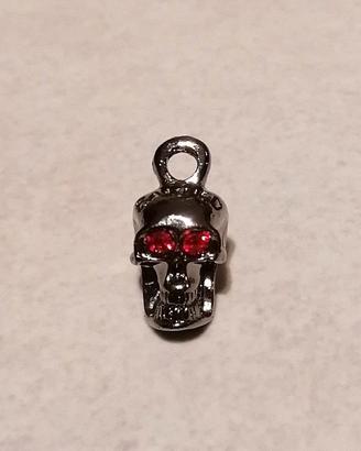 Ciondolo o orecchino gothic con teschio "Banned"