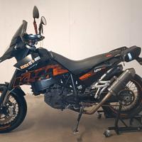 KTM 690 Supermoto