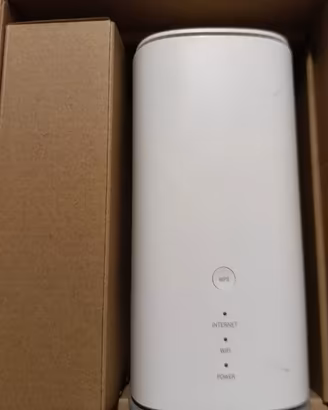 ZTE MC888 Ultra Modem Router 5G WiFi 6 top