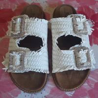 Un paio di ciabatte nuove Divine Follie