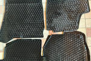 Set tappetini gomma VW Polo 2003