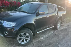 Mitsubisci L200 triton