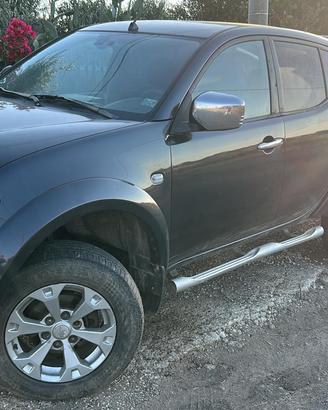 Mitsubisci L200 triton