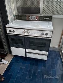 Cucina a gas anni 80 vintage