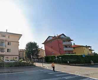 Stanza doppia con posto auto Arcore