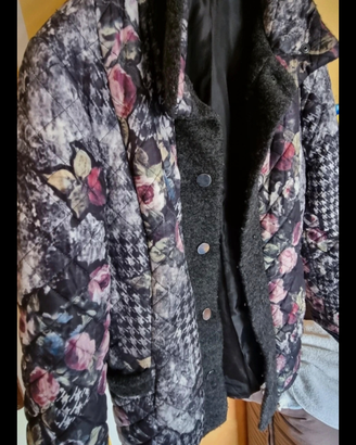 Giacca a fiori imbottita e impermeabile