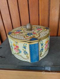 SCATOLA VINTAGE ALEMAGNA MILANO.