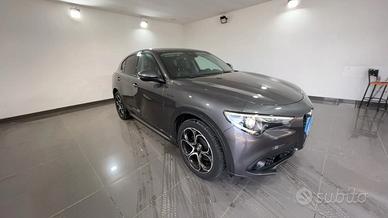 Alfa Romeo Stelvio 2.2 Turbodiesel 210 CV AT8 Q4 V