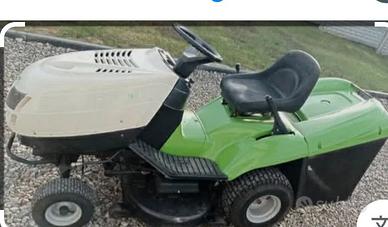 trattorino tagliaerba Viking mp780