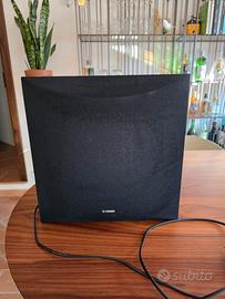 Subwoofer Yamaha SW100