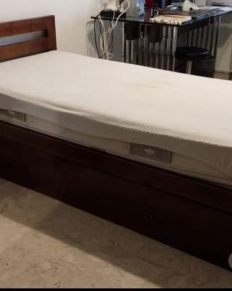 Divano Letto noce massello con letto estraibile