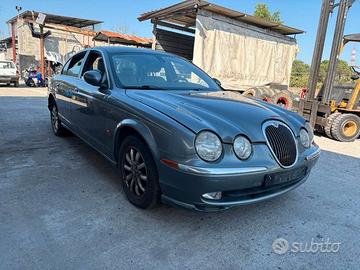 RICAMBI USATI JAGUAR S-TYPE 2.5 V6 24V 147 KW BENZ