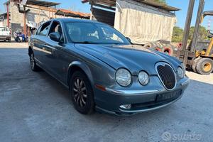 RICAMBI USATI JAGUAR S-TYPE 2.5 V6 24V 147 KW BENZ