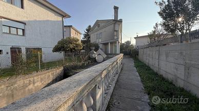VILLA SINGOLA A VENEZIA